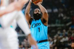 九游-哈登回归赛场，连败首场状态亮眼，快船观众沸腾！的简单介绍