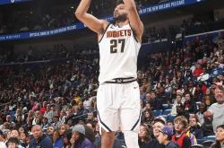 九游体育-关于凯恩在掘金比赛中精彩发挥，赛事规则更新引发热议！的信息