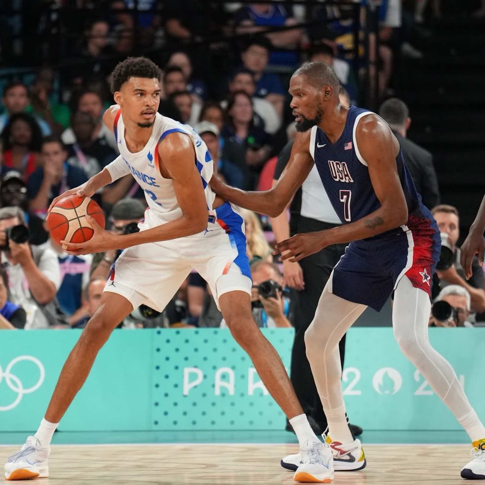 杜兰特关键节点赛况扑朔迷离，塞尔维亚队带队取胜！的简单介绍